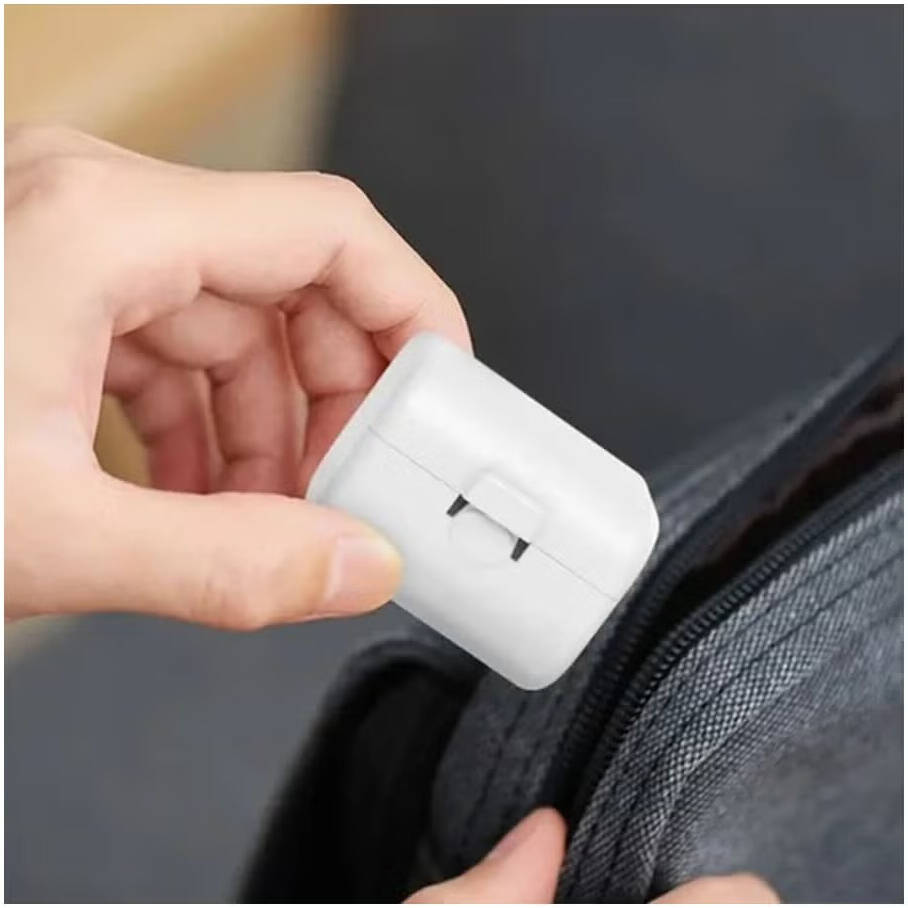 Yesido MC25 Universal Travel Adapter Kit – All-in-One Converter for CN, US, EU, and UK Plugs