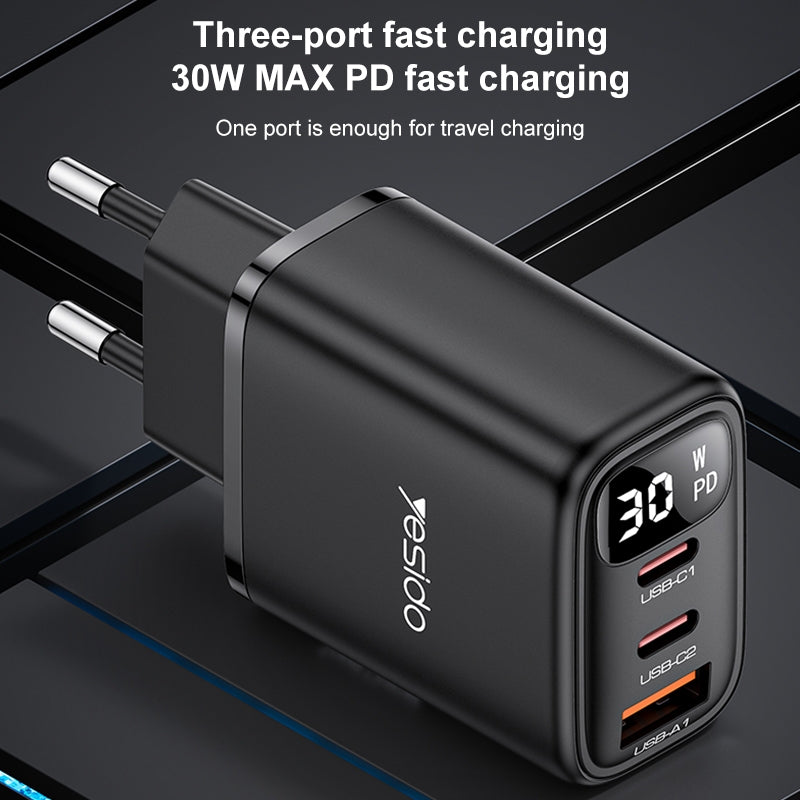 شاحن Yesido YC69 الذكي بقوة 30 واط - 3 منافذ (USB + 2x Type-C) مع شاشة عرض رقمية